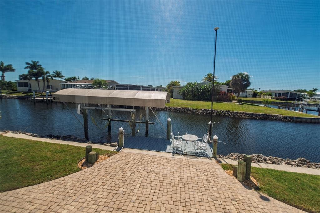 48 AMSTERDAM AVENUE photo 24