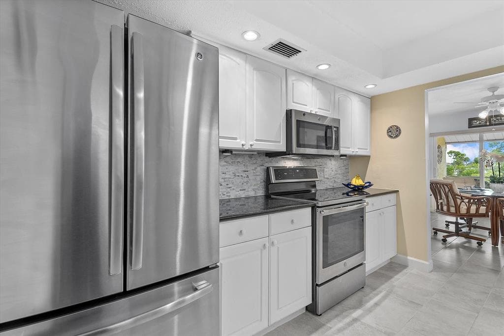 101 LOUELLA LANE 10 photo 8
