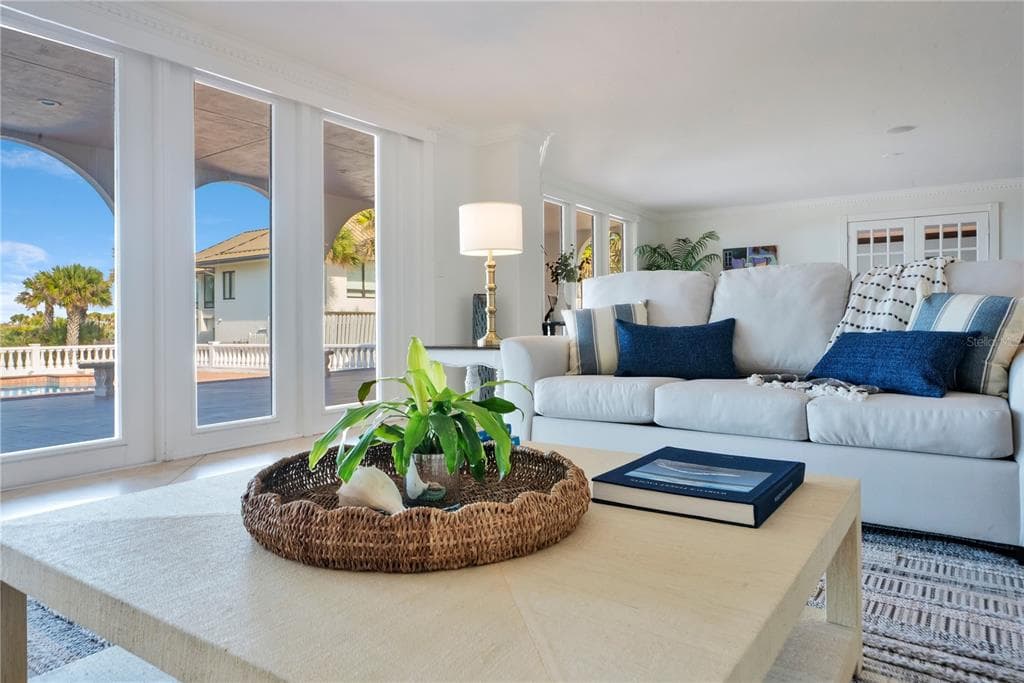 2117 OCEAN DRIVE photo 9