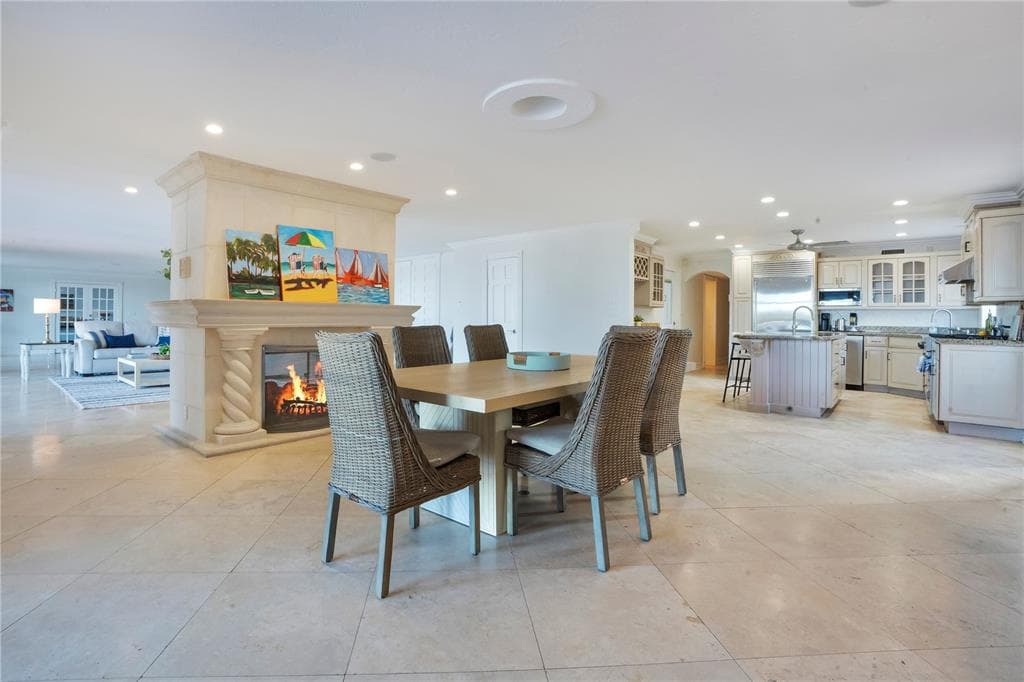 2117 OCEAN DRIVE photo 15