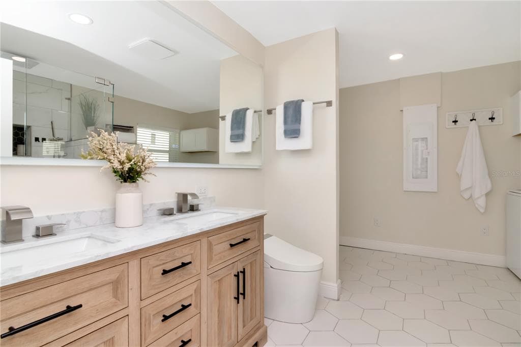 106 STEVEN STREET photo 25