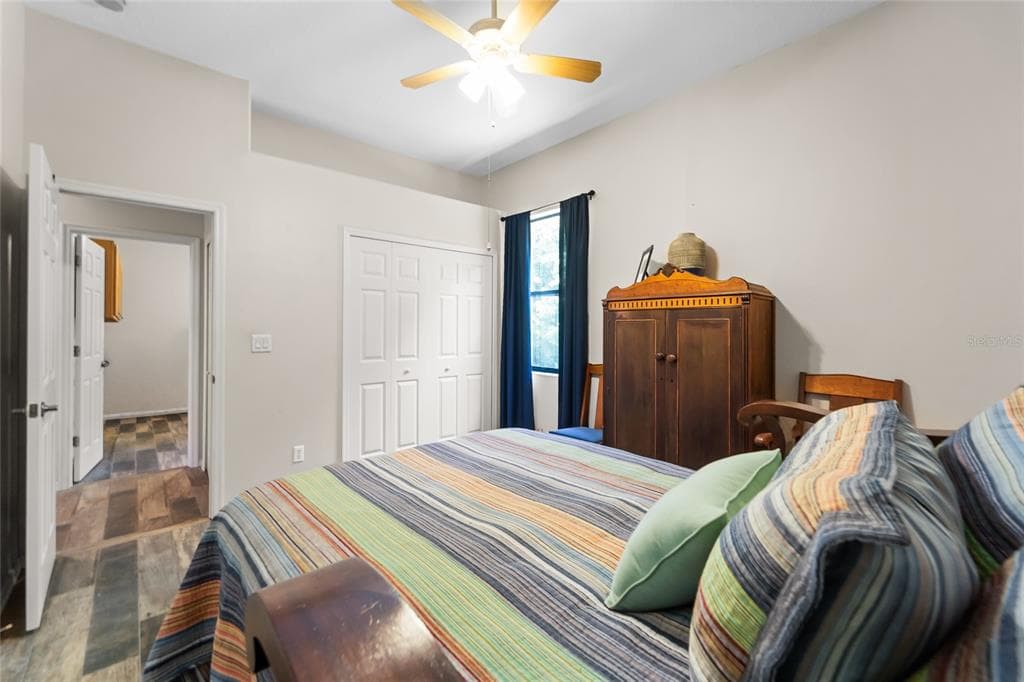 1012 KINGSBOROUGH GARDENS COURT photo 22