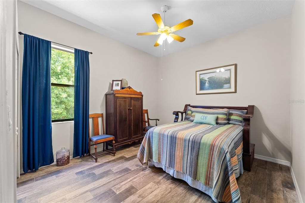 1012 KINGSBOROUGH GARDENS COURT photo 21