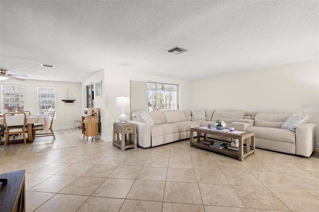 7418 ISLANDER LANE 4