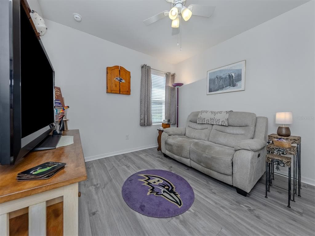 7045 WATERFORD PARKWAY photo 25