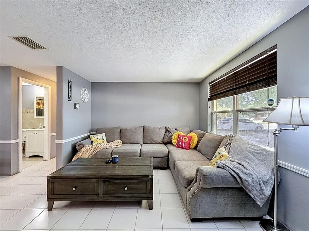 10115 OLEANDER DRIVE photo 3