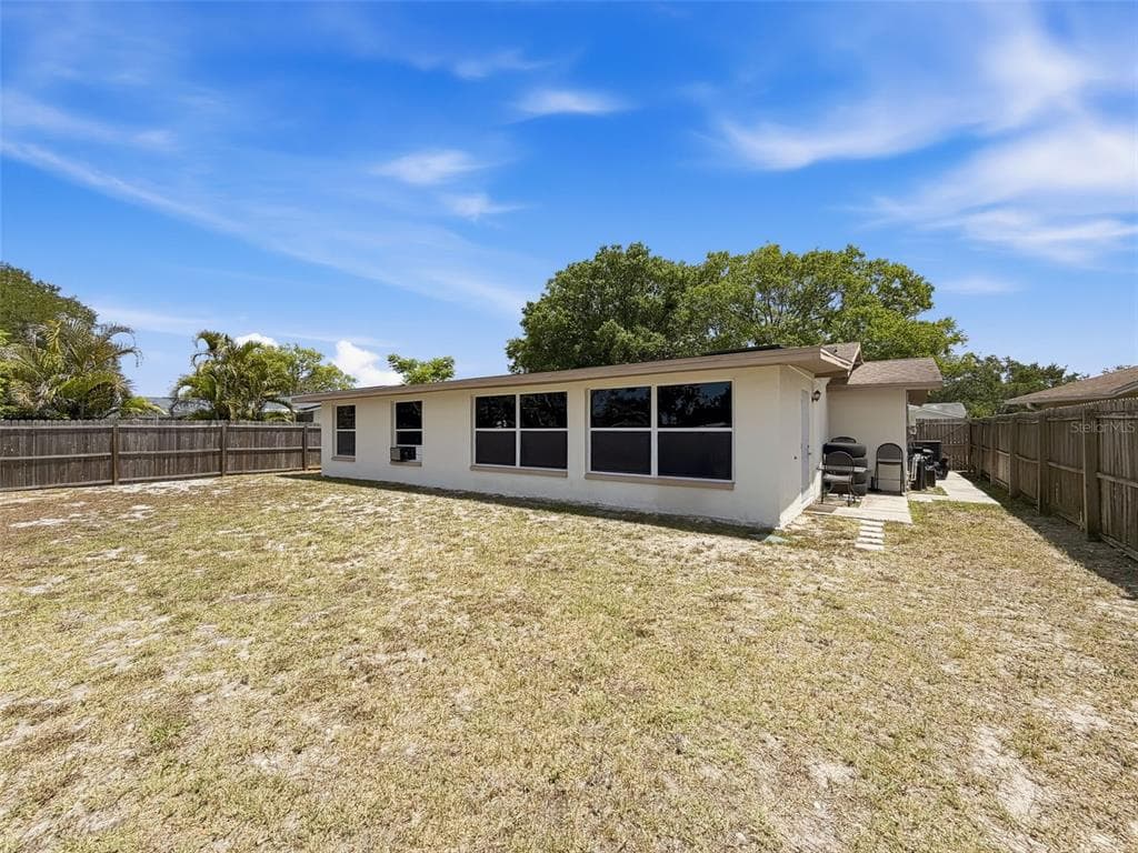 10115 OLEANDER DRIVE photo 24