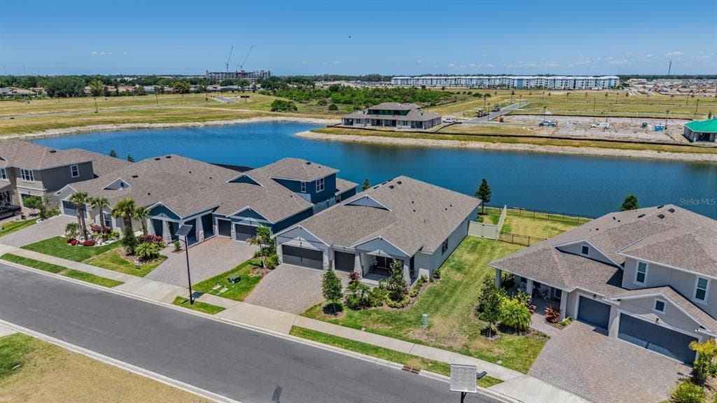 7474 SEA MANATEE STREET photo 3