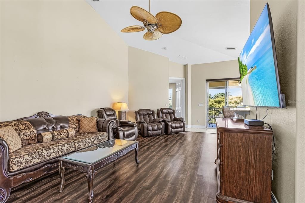 5626 CAPE HARBOUR DRIVE 202 photo 6