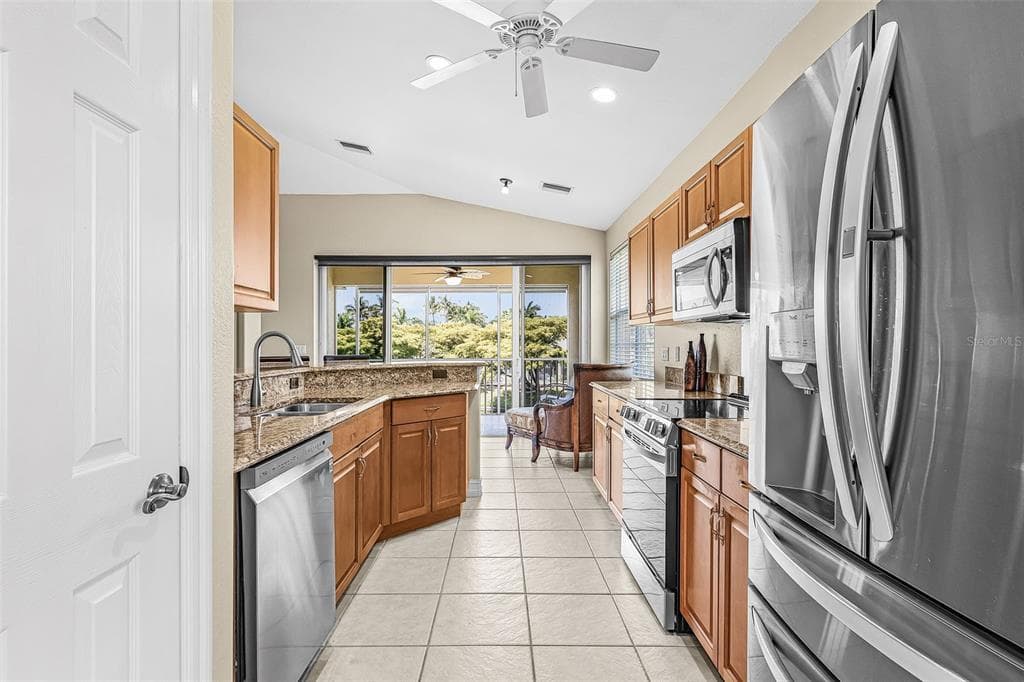 5626 CAPE HARBOUR DRIVE 202 photo 16