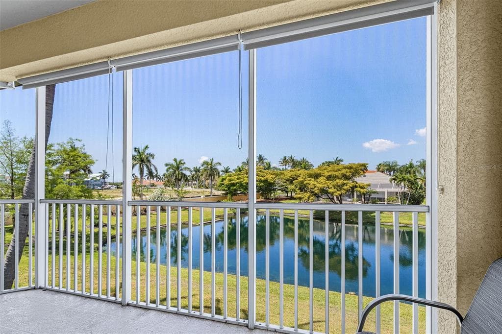 5626 CAPE HARBOUR DRIVE 202 photo 9