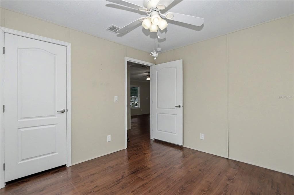 56348 MAPLE ROAD photo 22