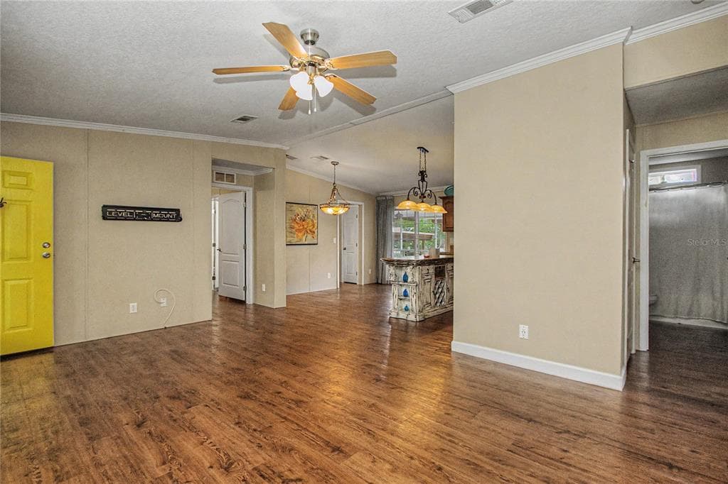 56348 MAPLE ROAD photo 7