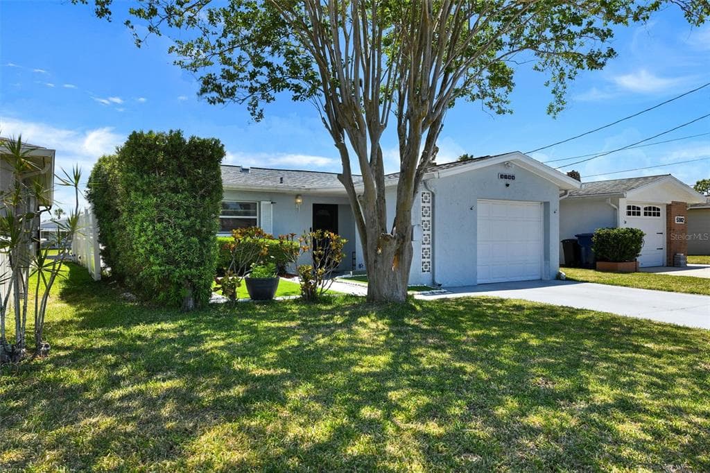 5106 BLUE HERON DRIVE photo 2