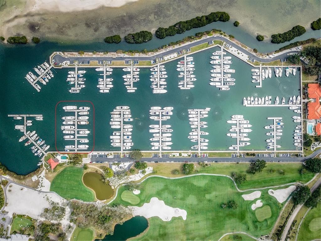 2600 HARBOURSIDE DR B-06 photo 3