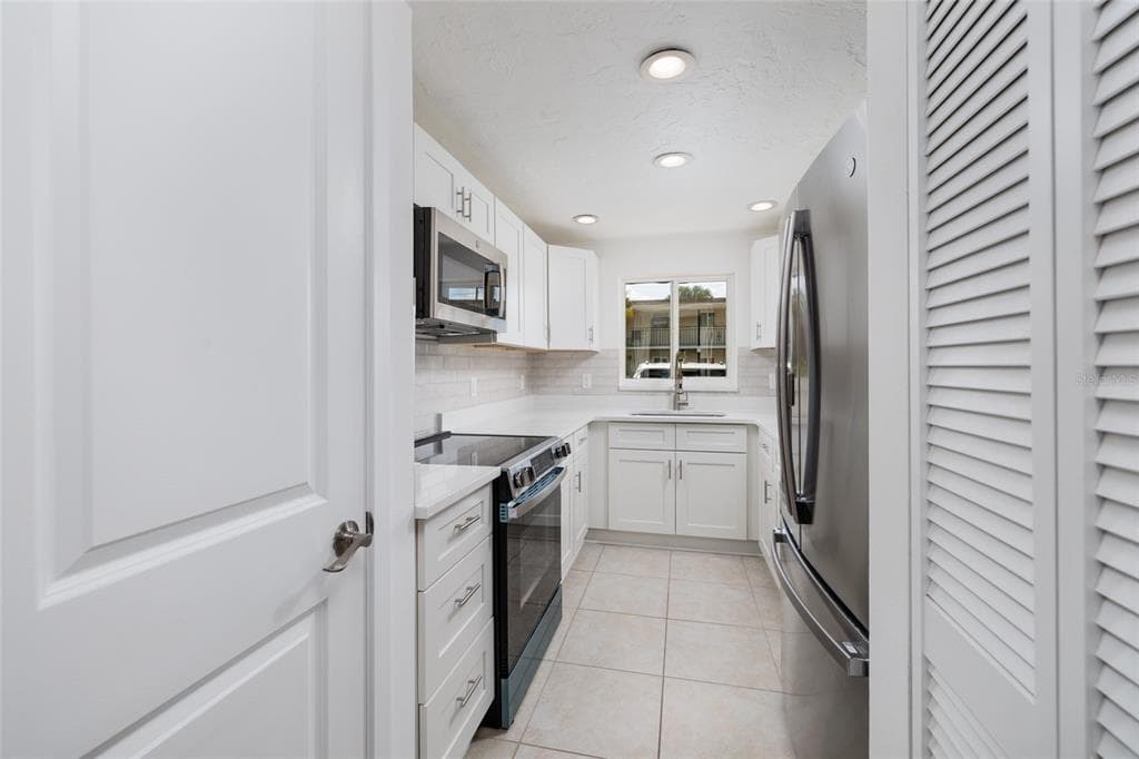 4550 OVERLOOK DRIVE NE 154 photo 16
