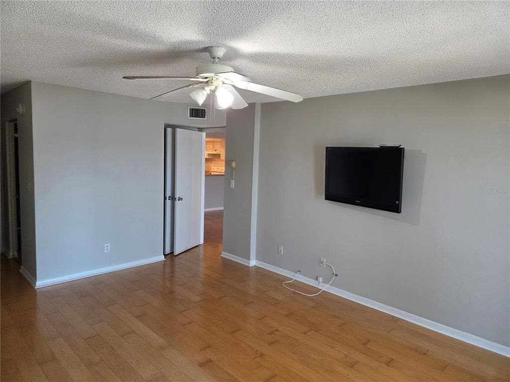 650 ISLAND WAY 202 photo 24