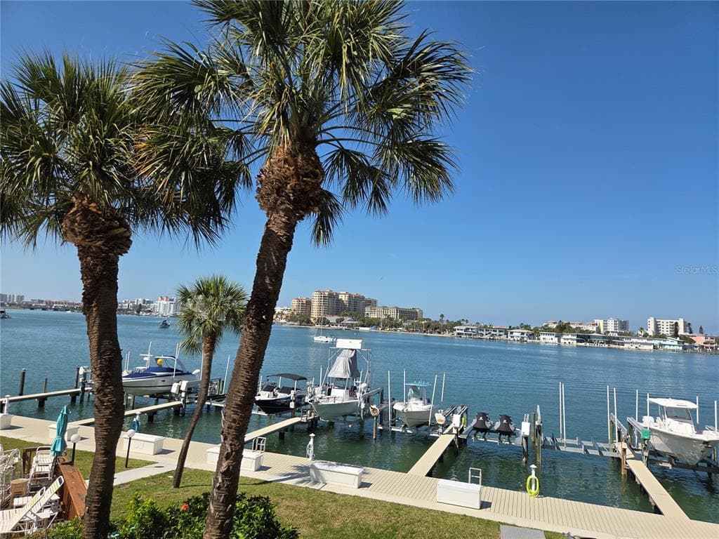 650 ISLAND WAY 202 photo 15