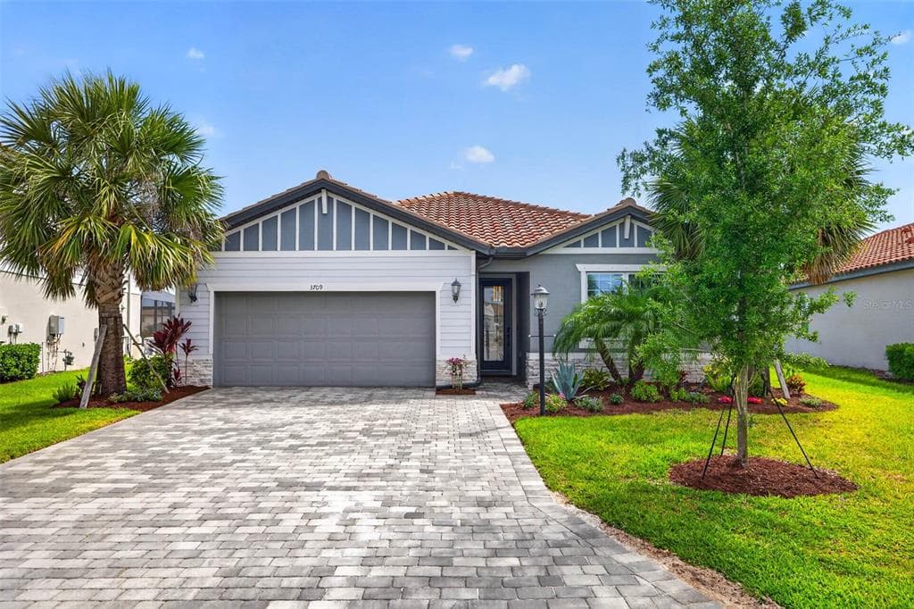 3709 SAVANNA PALMS COURT photo 2