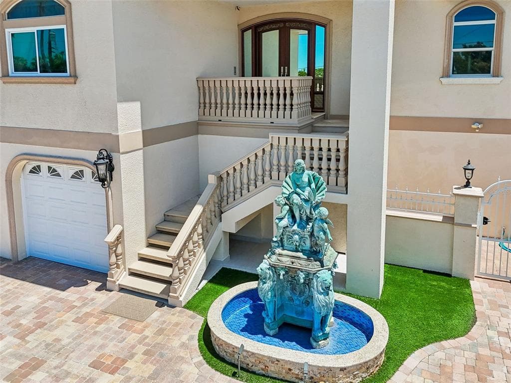 1203 BAY DRIVE photo 4