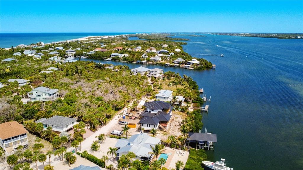 39 BAYSHORE CIRCLE photo 6