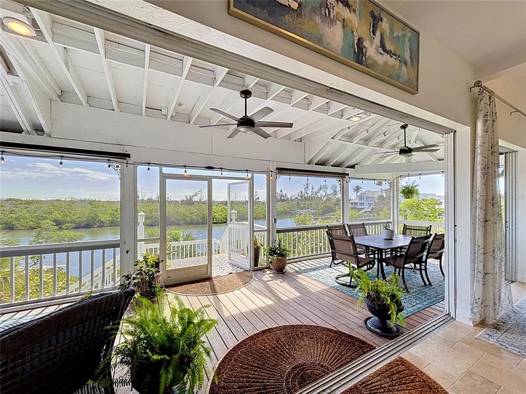 39 BAYSHORE CIRCLE photo 7