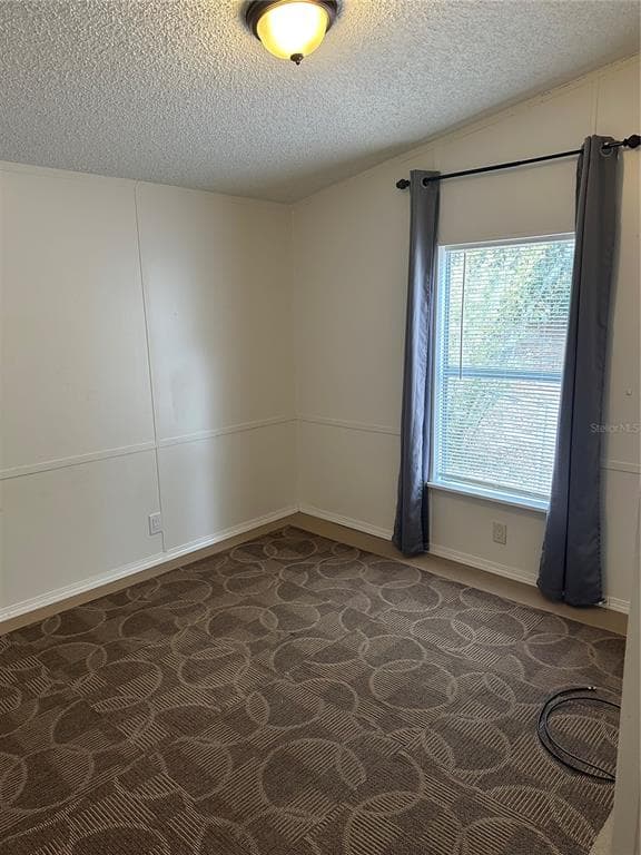 212 ASHLEY STREET photo 18