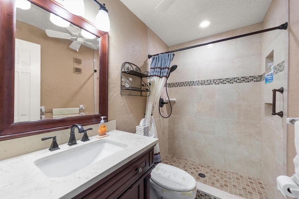 5970 80TH STREET N 411 photo 23