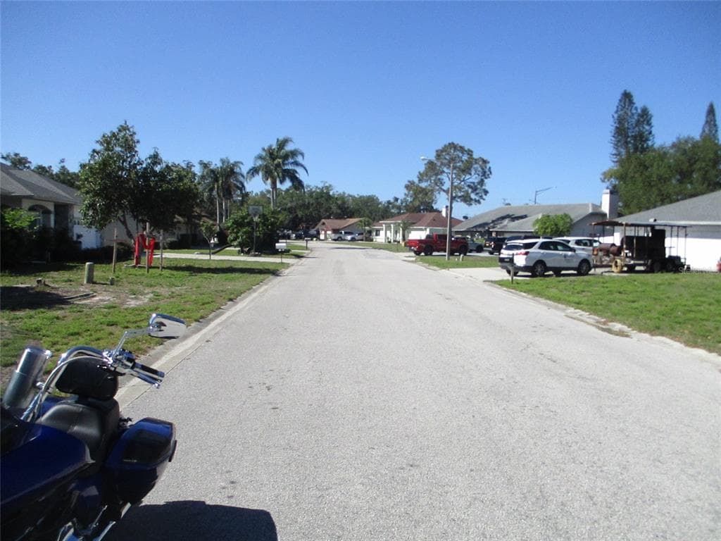 8904 PLANTERS LANE 2