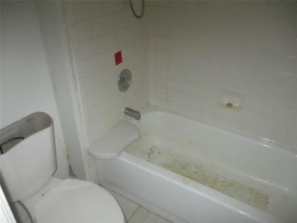 8904 PLANTERS LANE photo 21