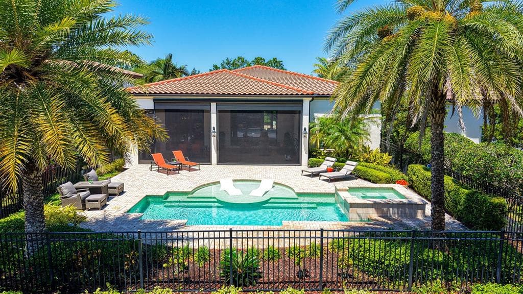 7975 MATERA COURT photo 4