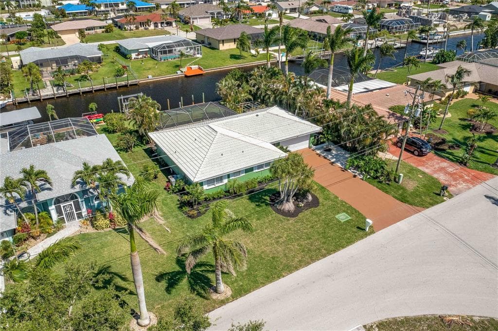 4815 SORRENTO COURT photo 3