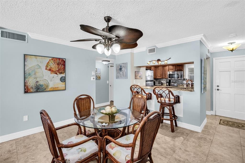 3500 GULF BOULEVARD 407B photo 4