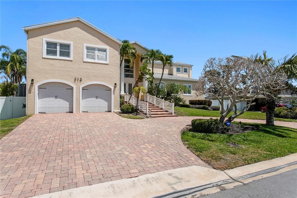 215 HARRISON AVENUE photo 3