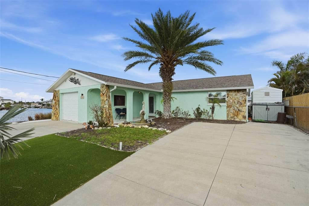13822 MALCOLM AVENUE photo 3