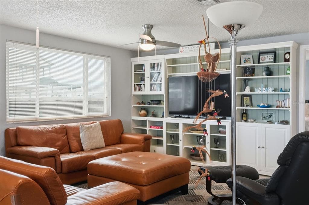13822 MALCOLM AVENUE photo 10
