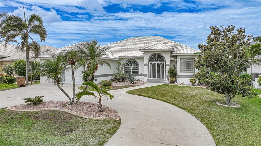 632 MONACO DRIVE photo 5