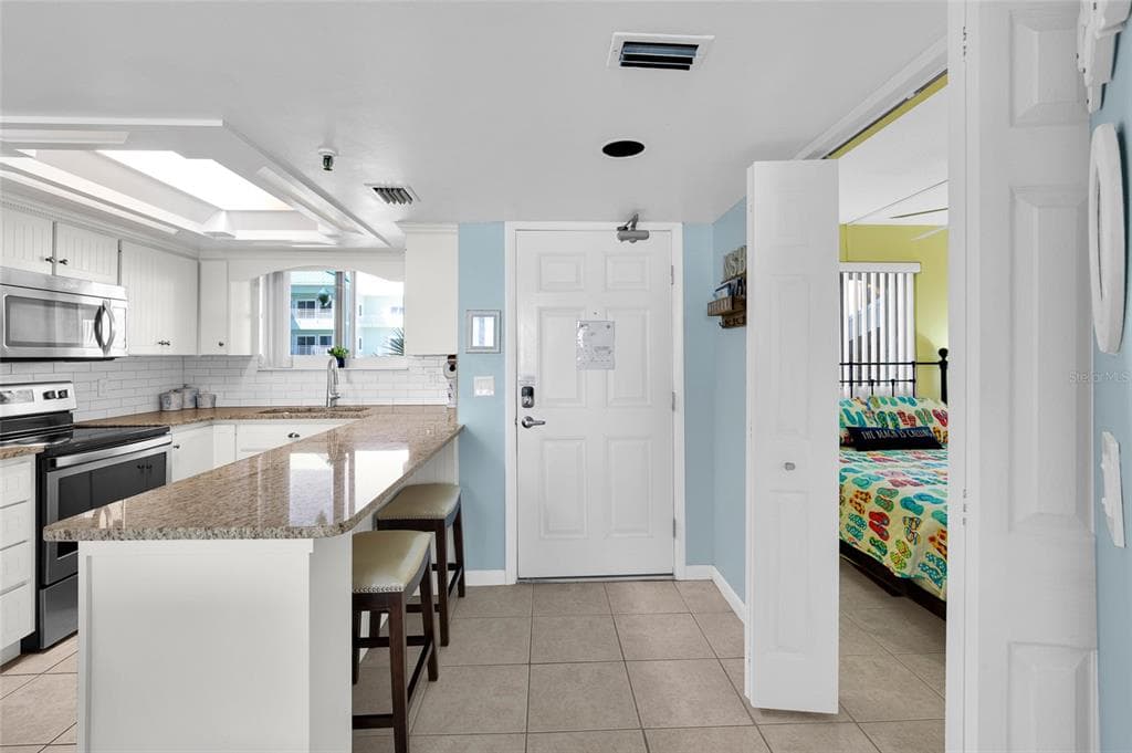 421 S ATLANTIC AVENUE 302 photo 9