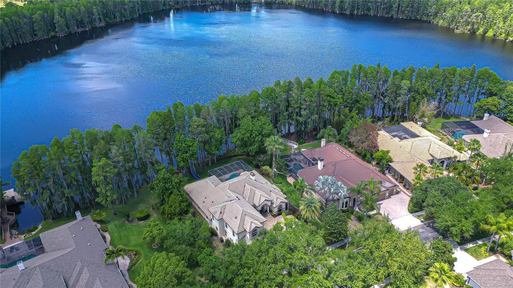 20915 LAKE VIENNA DRIVE 2