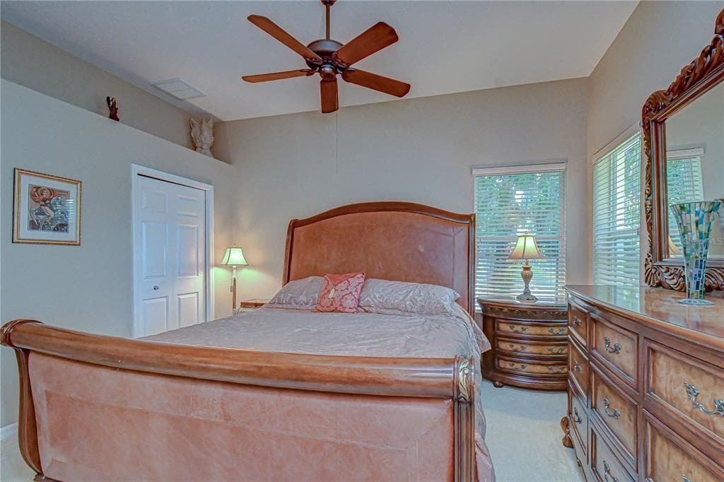 20915 LAKE VIENNA DRIVE photo 24