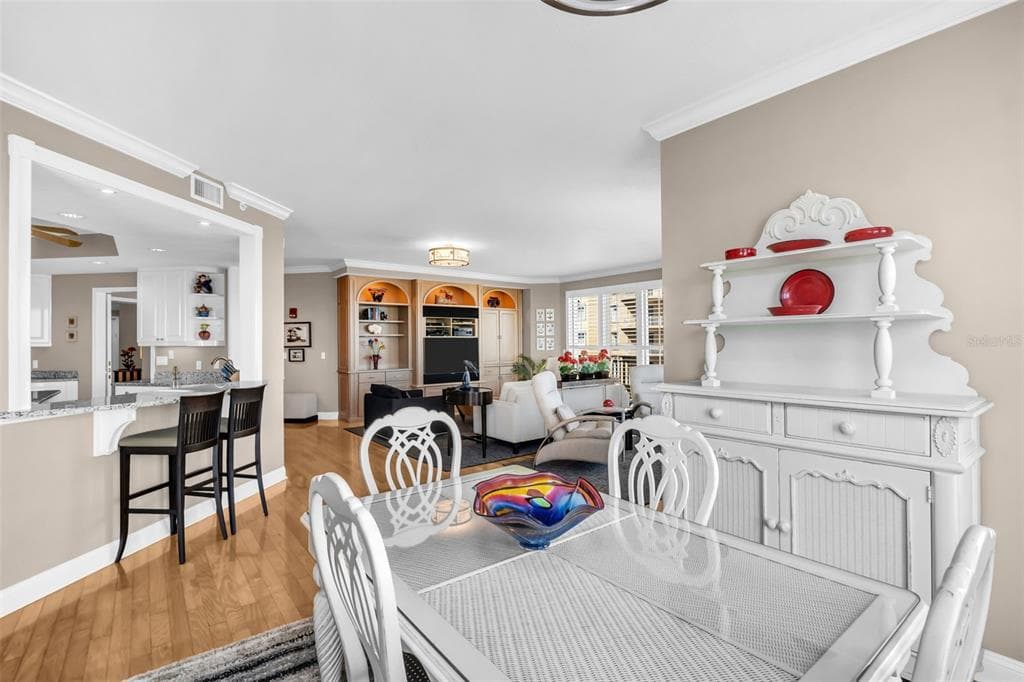 555 5TH AVENUE NE 1122 photo 15