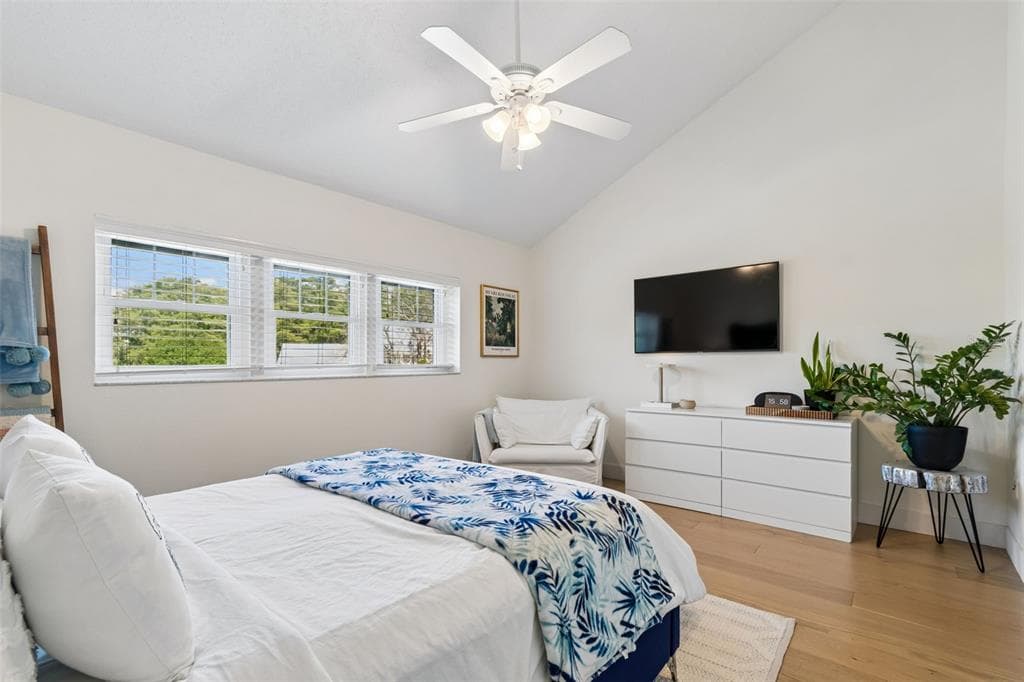 2599 DOLLY BAY DRIVE 302 photo 17