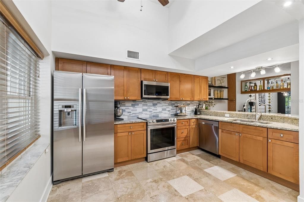 2599 DOLLY BAY DRIVE 302 photo 3