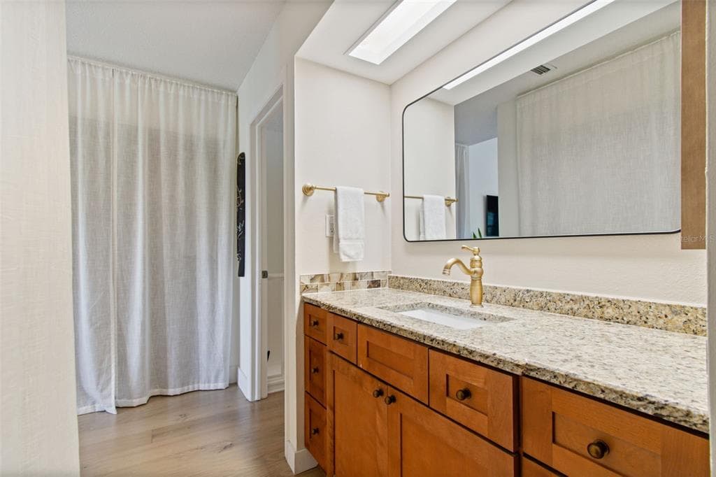 2599 DOLLY BAY DRIVE 302 photo 20