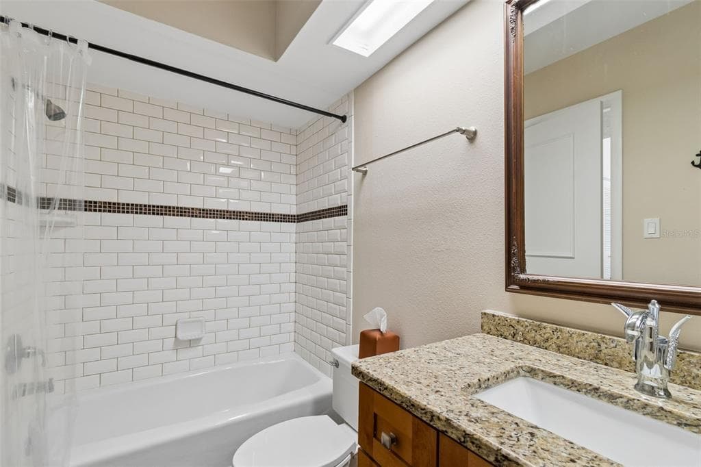 2599 DOLLY BAY DRIVE 302 photo 24