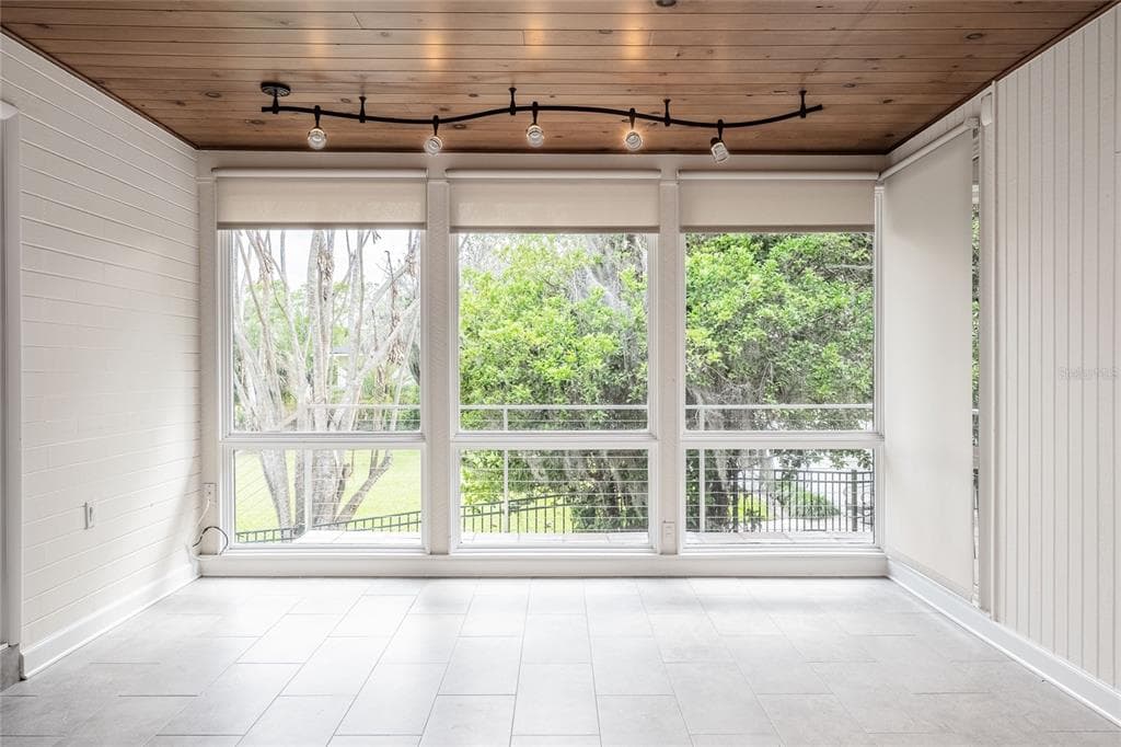 7 LAKE HOLLINGSWORTH DRIVE photo 13