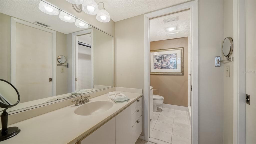 8773 MIDNIGHT PASS ROAD 302G photo 25