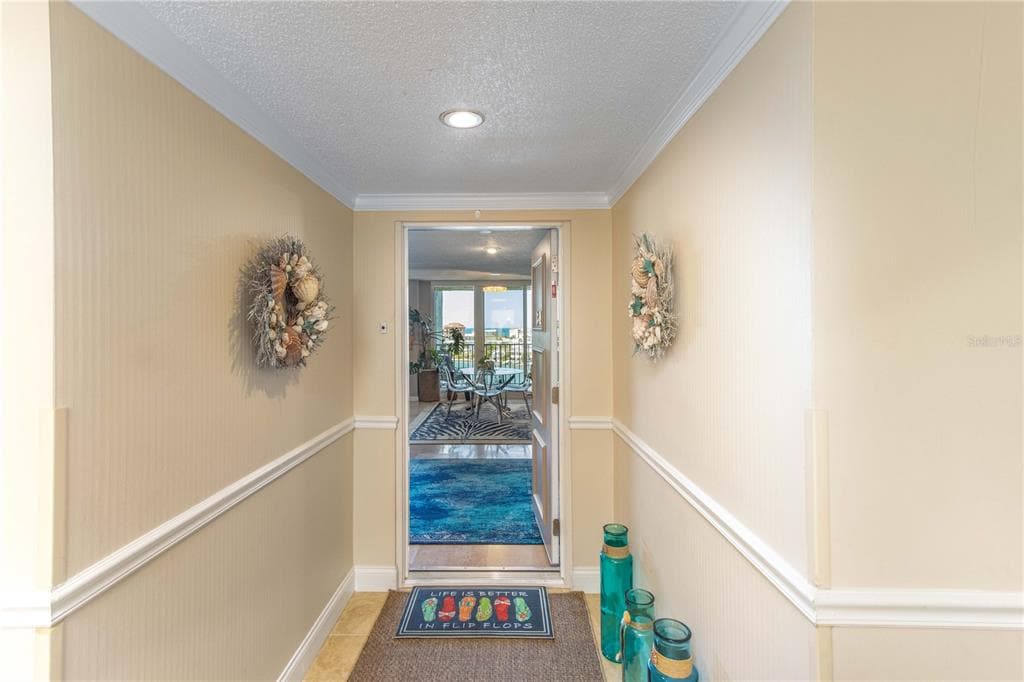736 ISLAND WAY 804 photo 2