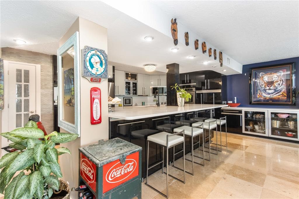 736 ISLAND WAY 804 photo 12