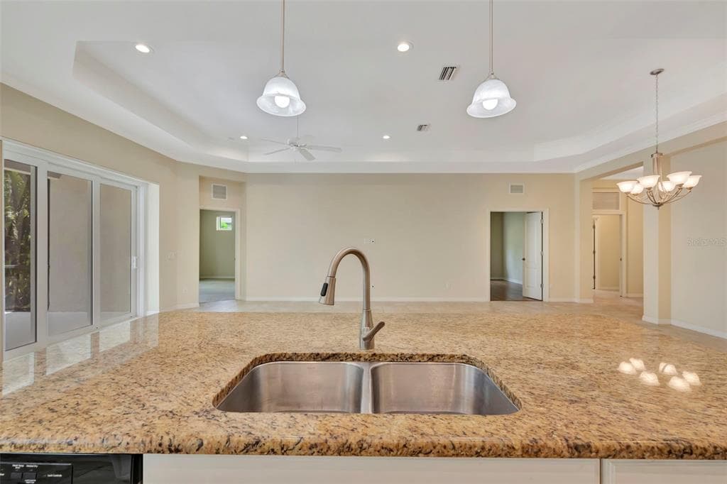 14435 WHITEMOSS TERRACE photo 25